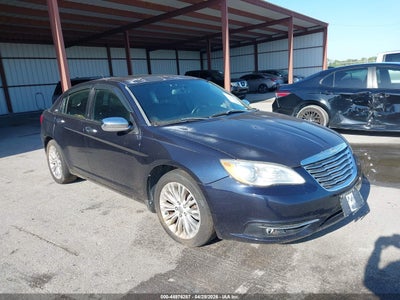 CHRYSLER 200 2011