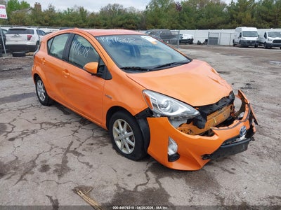 TOYOTA PRIUS C 2015