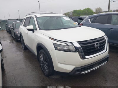 NISSAN PATHFINDER 2024