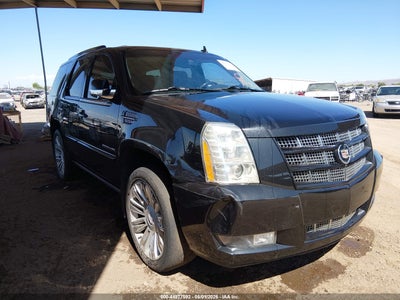 CADILLAC ESCALADE 2013