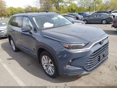 TOYOTA GRAND HIGHLANDER 2024