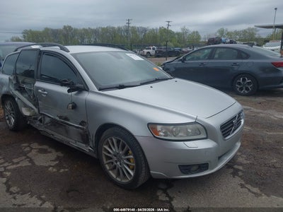 VOLVO V50 2010