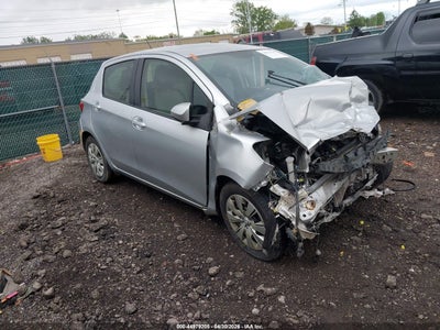 TOYOTA YARIS 2012