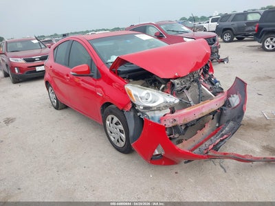 TOYOTA PRIUS C 2015