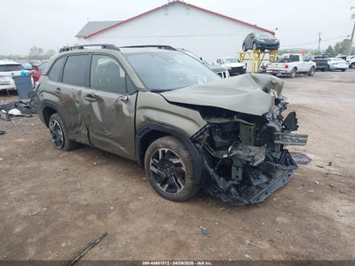 SUBARU FORESTER 2025