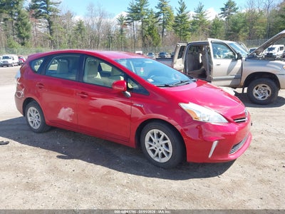 TOYOTA PRIUS V 2012