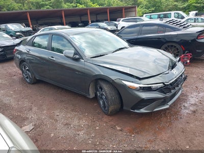 HYUNDAI ELANTRA HYBRID 2025
