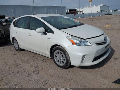 TOYOTA PRIUS V 2012