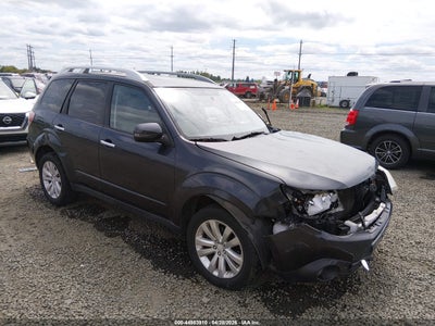 SUBARU FORESTER 2012