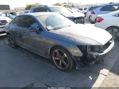 AUDI A4 2023