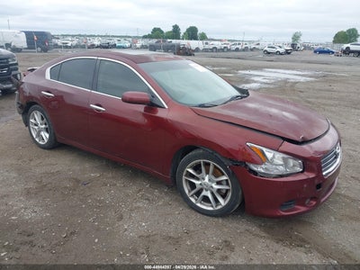 NISSAN MAXIMA 2010