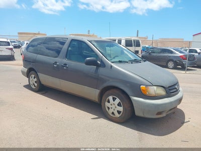 TOYOTA SIENNA 2002