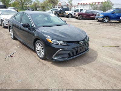 TOYOTA CAMRY 2021