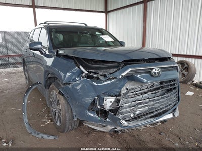 TOYOTA GRAND HIGHLANDER HYBRID 2026