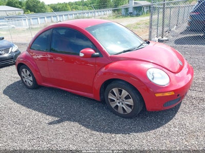 VOLKSWAGEN NEW BEETLE 2009