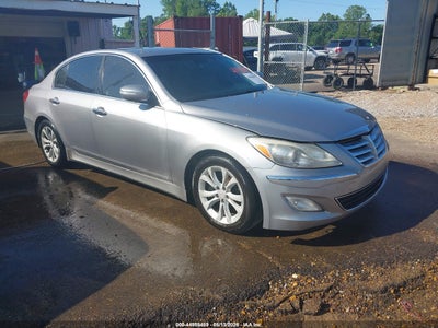 HYUNDAI GENESIS 2013