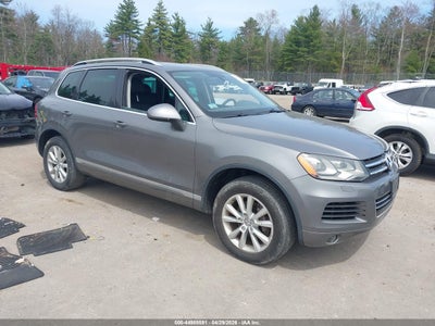 VOLKSWAGEN TOUAREG 2014