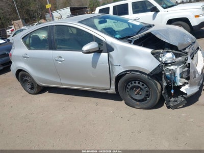 TOYOTA PRIUS C 2014