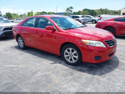 TOYOTA CAMRY 2011