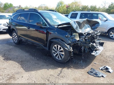 SUBARU OUTBACK 2025