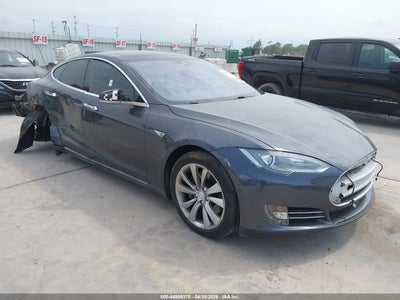 TESLA MODEL S 2015