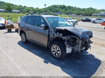 SUBARU FORESTER 2024