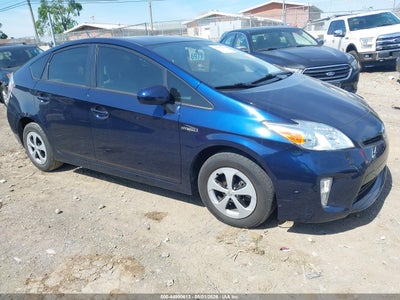 TOYOTA PRIUS 2015