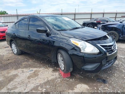 NISSAN VERSA 2019