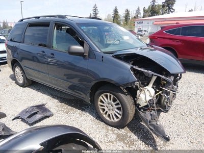 TOYOTA SIENNA 2009