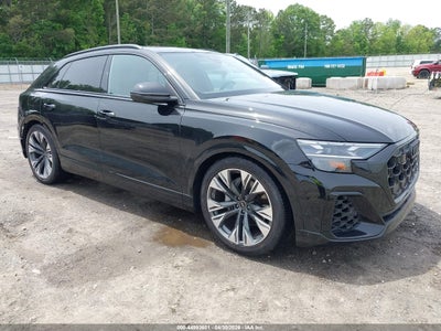 AUDI Q8 2024