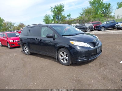 TOYOTA SIENNA 2015