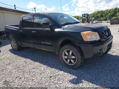 NISSAN TITAN 2011