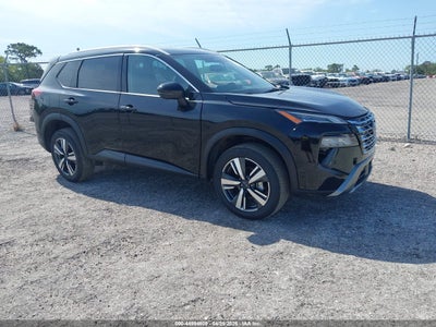 NISSAN ROGUE 2026