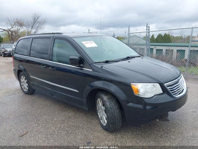 CHRYSLER TOWN & COUNTRY 2015