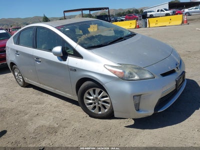 TOYOTA PRIUS PLUG-IN 2013