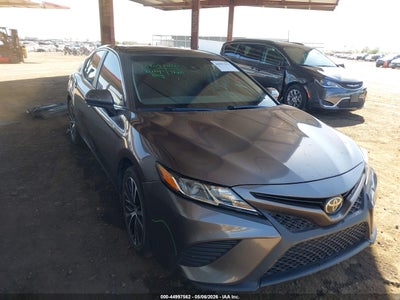 TOYOTA CAMRY 2018