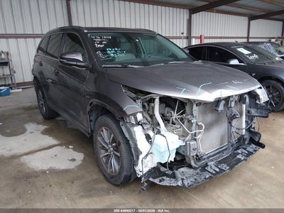 TOYOTA HIGHLANDER 2019