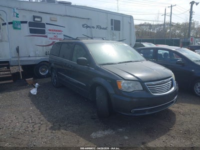 CHRYSLER TOWN & COUNTRY 2012