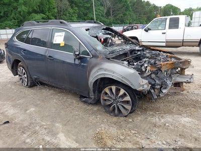 SUBARU OUTBACK 2024