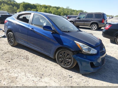 HYUNDAI ACCENT 2015