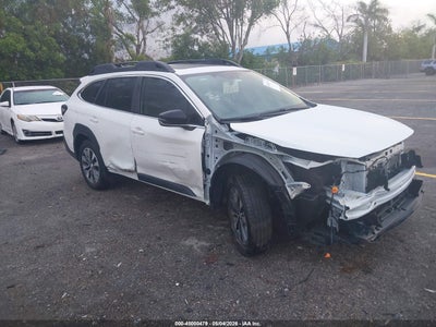 SUBARU OUTBACK 2025