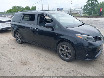 TOYOTA SIENNA 2020