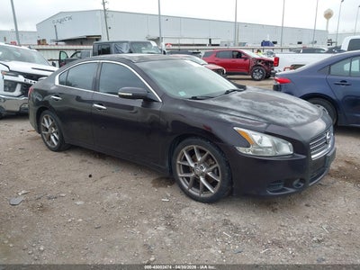 NISSAN MAXIMA 2010