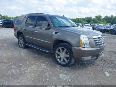 CADILLAC ESCALADE 2011