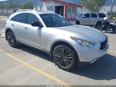 INFINITI QX70 2017