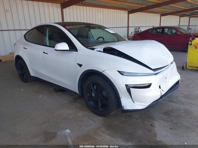 TESLA MODEL Y 2026