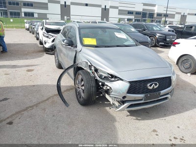INFINITI QX30 2017