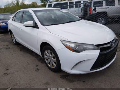 TOYOTA CAMRY 2016