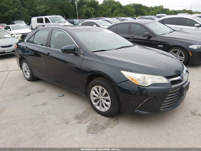 TOYOTA CAMRY 2015