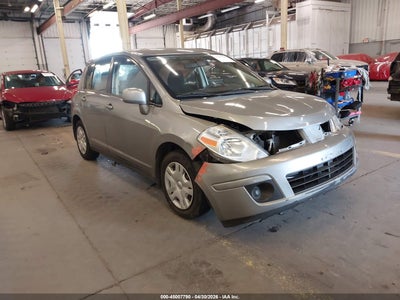 NISSAN VERSA 2012